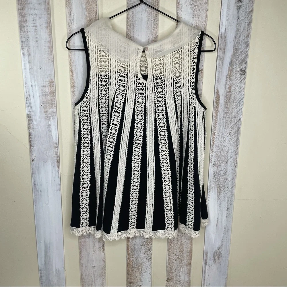 Anthro Lili’s Closet Lattice Line Lace Swing Top - Picture 4 of 8